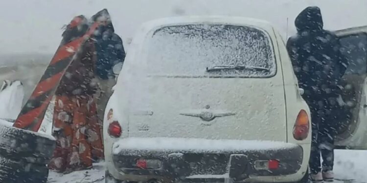 El nuevo frente frío marca la transición hacia el clima invernal en México, caracterizado por bajas temperaturas, viento y, en algunos casos, presencia de nieve o aguanieve.