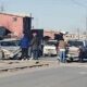 Colisión entre automóvil y camioneta gris causa estragos en la mañana de hoy en Ciudad Juárez.