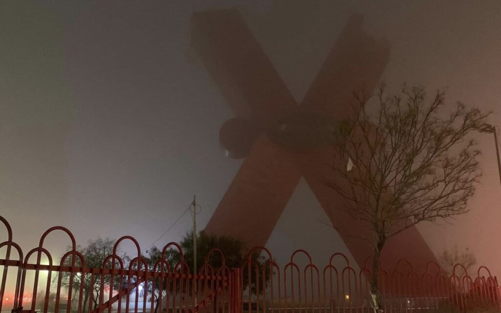 Lluvias sorpresivas en Ciudad Juárez; pronostican vientos fuertes para el martes