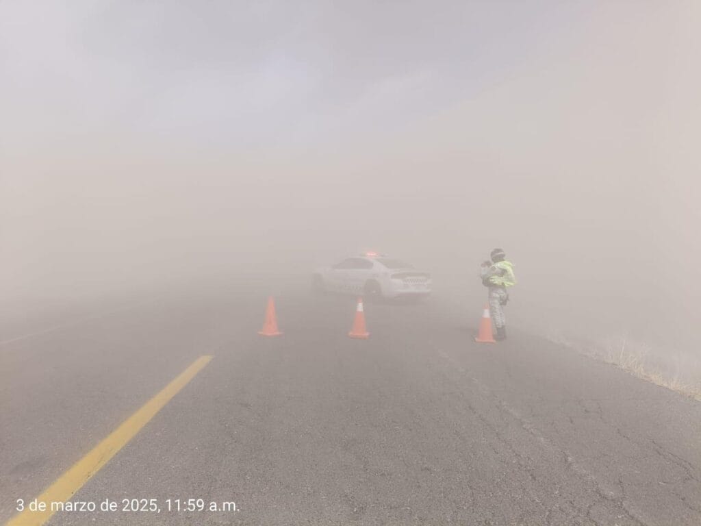 Vientos fuertes y cierre de carreteras en Ciudad Juárez y Chihuahua debido al frente frío 31