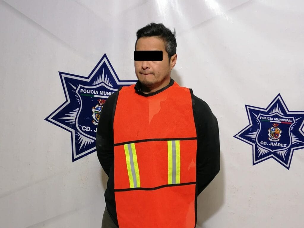 Capturan a hombre intentando robar un vehículo en la colonia Cuauhtémoc