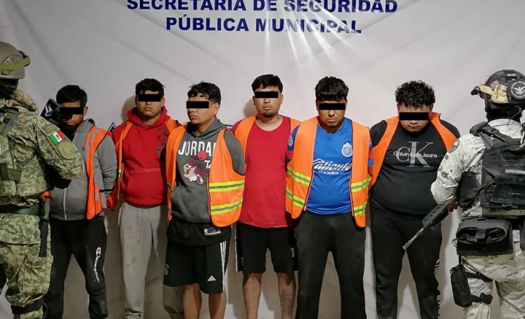 Resguardan a 10 migrantes y caen a seis presuntos secuestradores