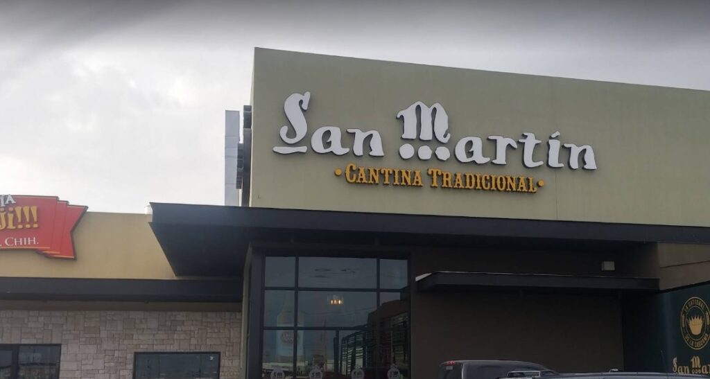 El incidente ocurrió durante la madrugada en el bar San Martín, al momento del cierre.