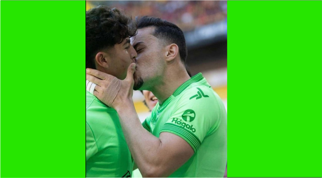 El peculiar festejo entre Denzell García y Guilherme Castilho se vuelve viral en redes sociales