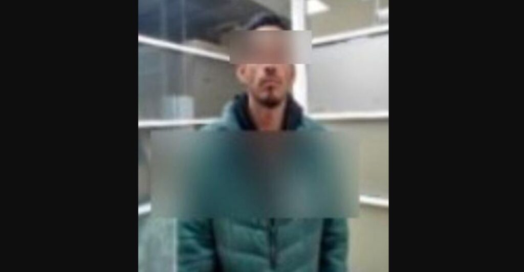 Robó camioneta y disparó contra policías