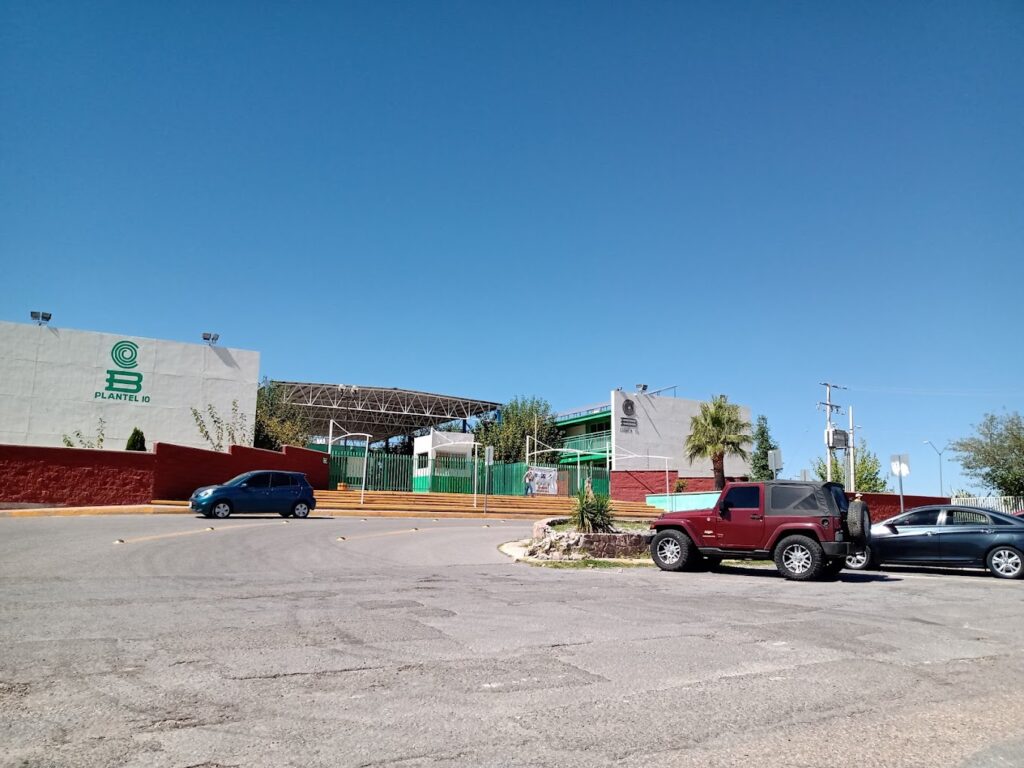 El alumno fue aislado y se vigila a sus contactos cercanos; revisarán cartillas de vacunación y realizarán pláticas preventivas