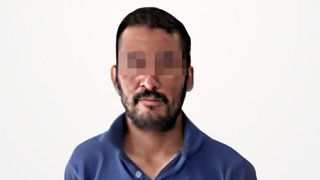 Además del hallazgo del cadáver, al sentenciado se le encontró en posesión de metanfetamina
