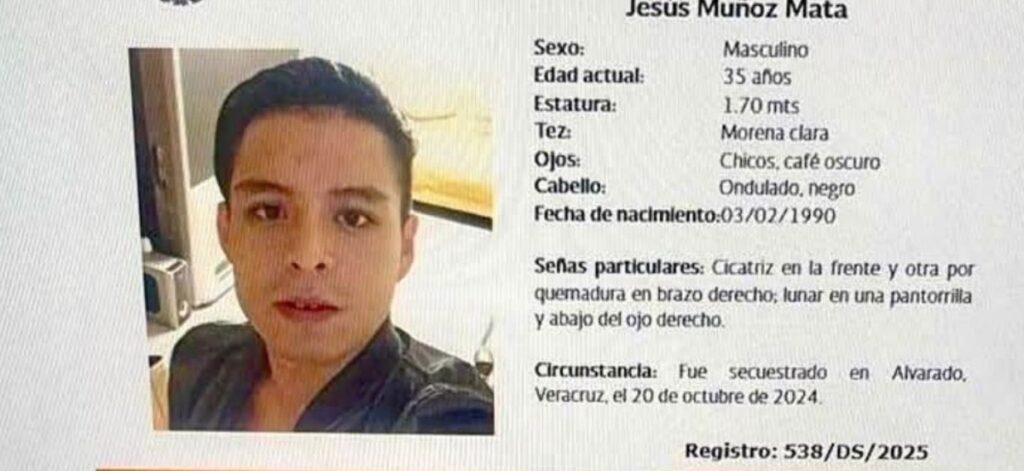 El joven veracruzano fue secuestrado en octubre de 2024; su familia entregó el dinero exigido, pero nunca volvió a casa. Hoy, claman por su aparición.