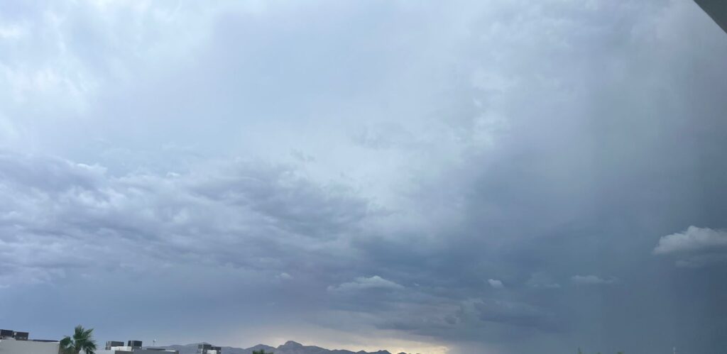 Prevén lluvias intensas, granizo y descargas eléctricas a partir de las 10:00 PM
