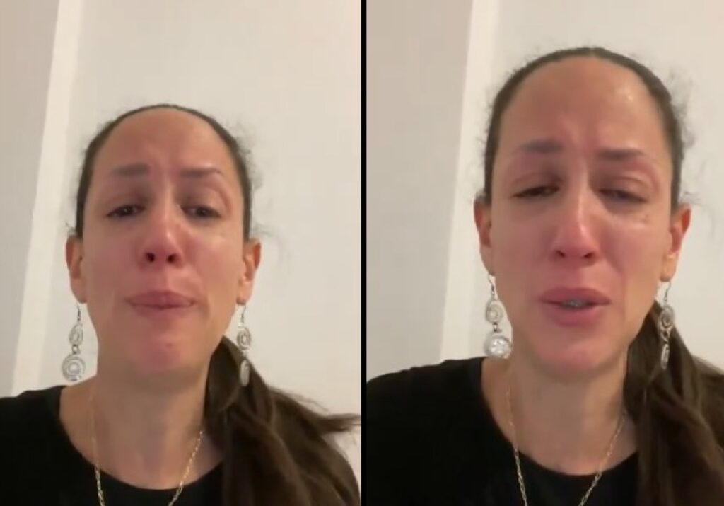 Acusa a su exesposo, diplomático argentino, de usar sus influencias para controlarla y quitarle a sus hijos
