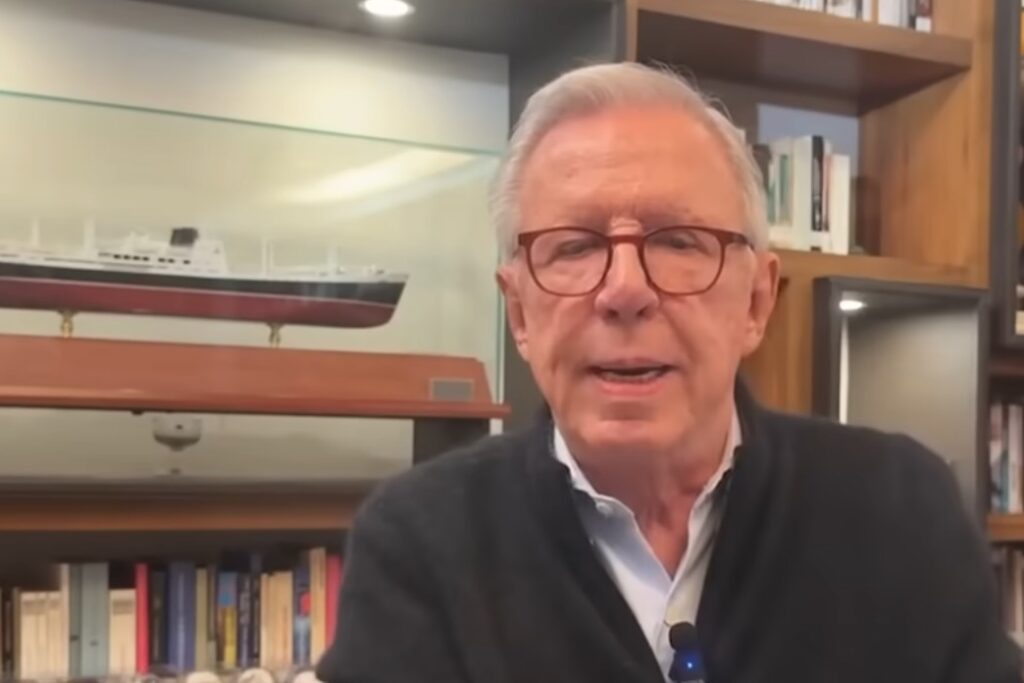 El periodista estuvo hospitalizado por neumonía y rompió el silencio tras días de ausencia en radio y televisión