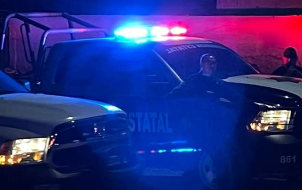 La víctima había salido a una reunión con conocidos; los dos detenidos tenían su cartera y lo negaron todo