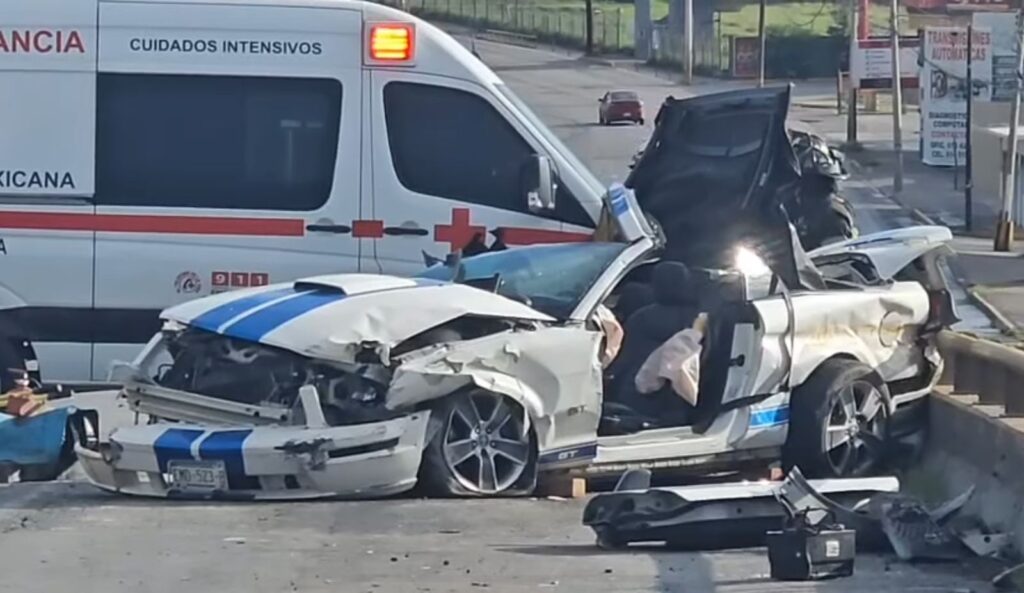 Celina Gabriela tenía solo 19 años; su auto Mustang cruzó el camellón e impactó de frente contra una camioneta Lincoln