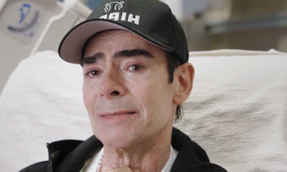 El actor mexicano Toño Mauri fue hospitalizado de emergencia tras presentar una infección pulmonar ocasionada por un hongo tipo moho