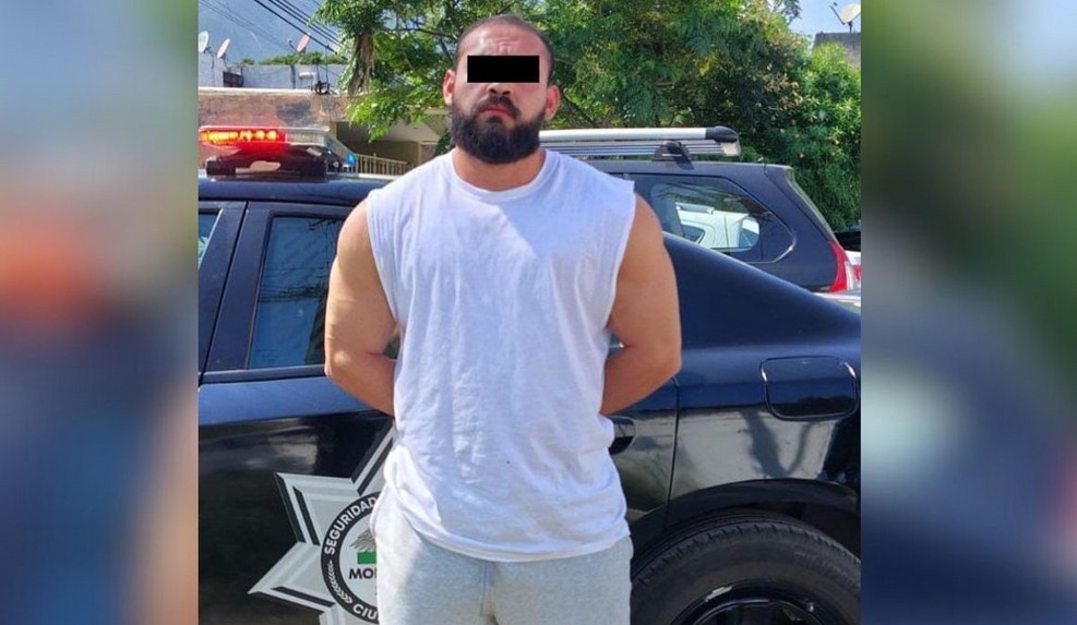 Le descubre mensajes de otra mujer y su pareja intenta ahorcarla en Monterrey