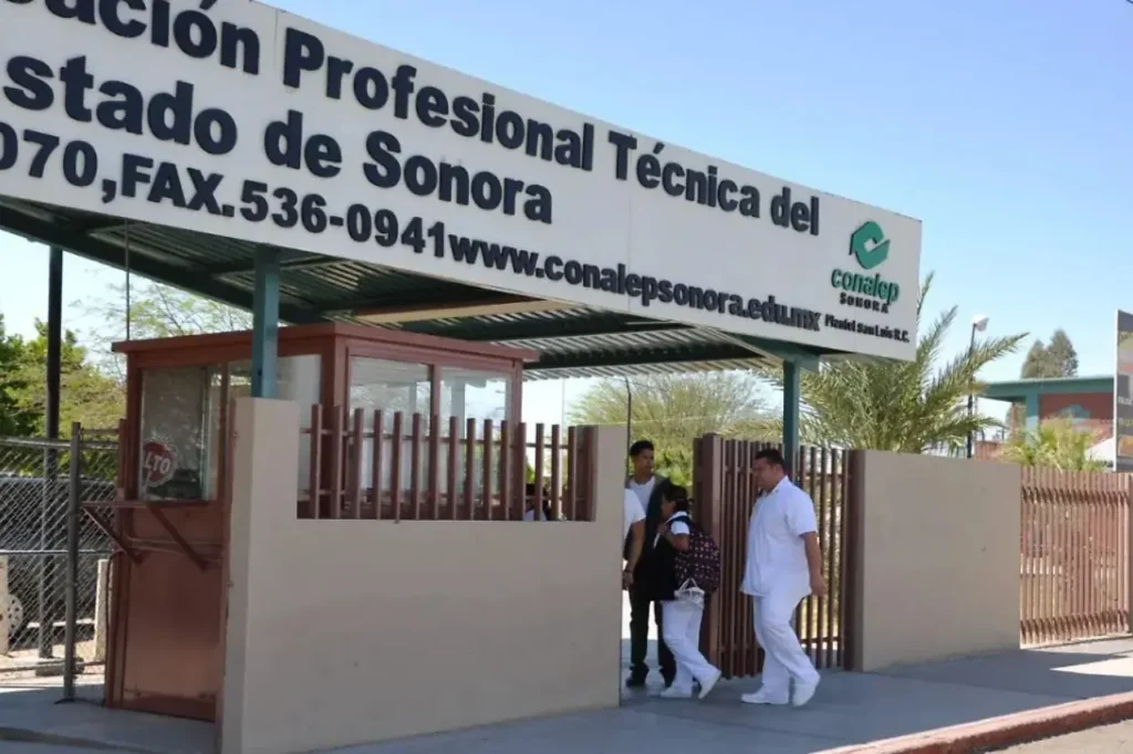 Un estudiante del quinto semestre del Colegio Nacional de Educación Profesional Técnica (Conalep) resultó con graves quemaduras