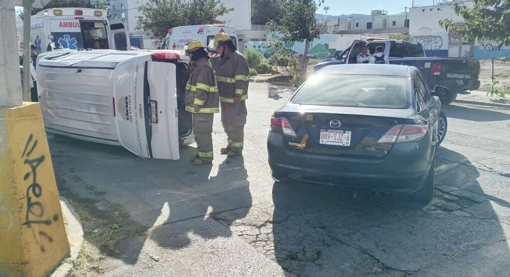 Autoridades atendieron el reporte y confirmaron que el accidente no dejó daños personales; emiten recomendaciones para prevenir hechos similares