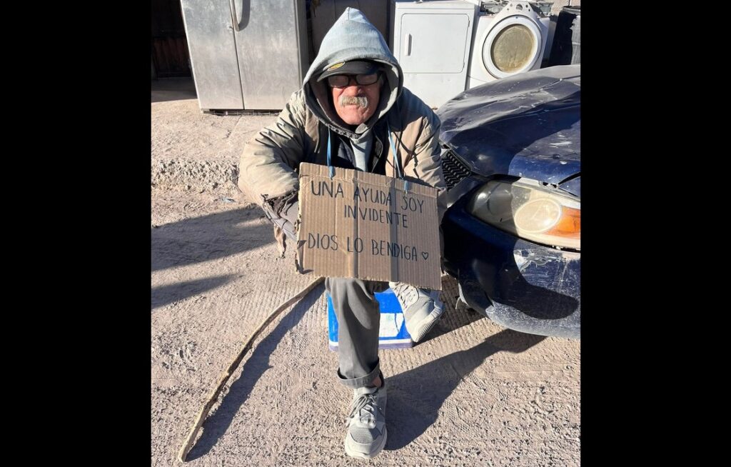 Abuelito en situación vulnerable necesita apoyo en la colonia Chihuahua