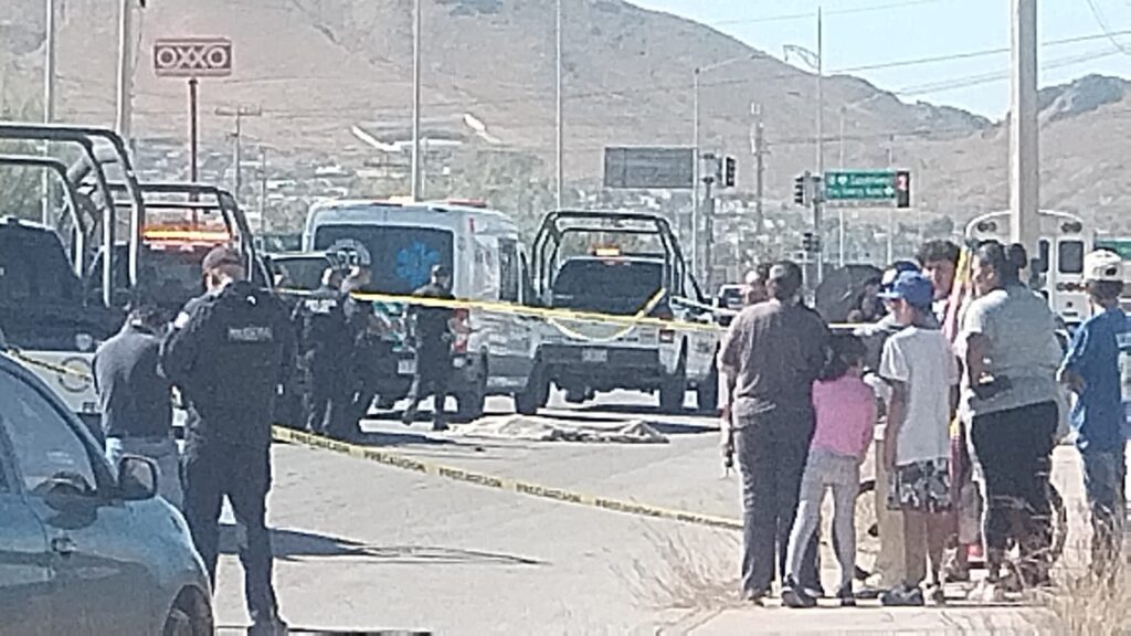 Muere joven de 14 años al caer de camión escolar en movimiento en Chihuahua