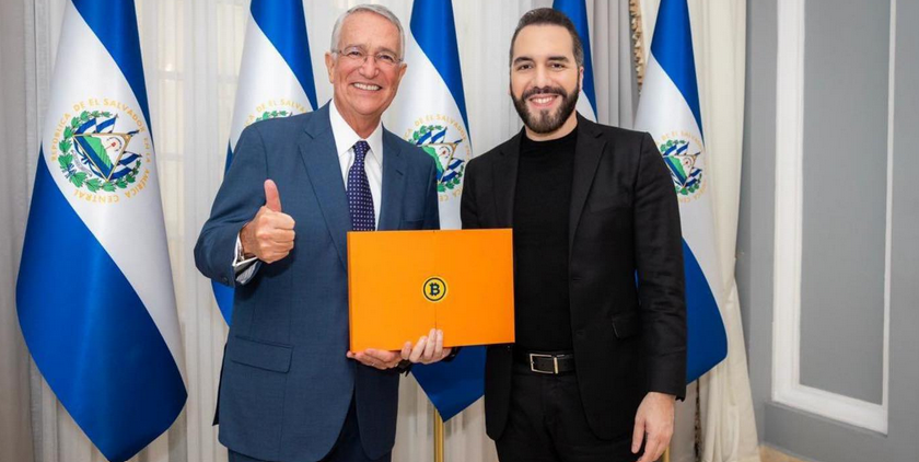 Ricardo Salinas Pliego se reúne con Bukele y afirma: “Si yo fuera presidente de México, haría lo mismo que él”