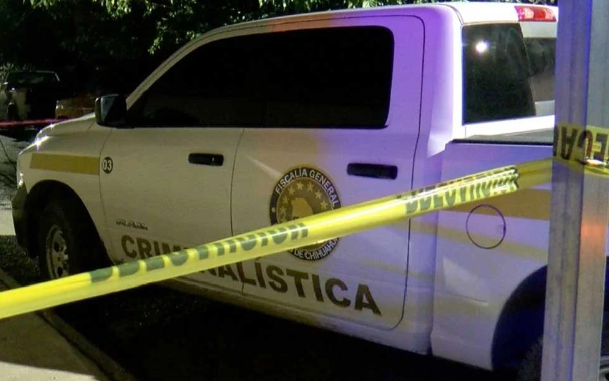 At4que a b4laz0s daña vehículos en fraccionamiento privado 1