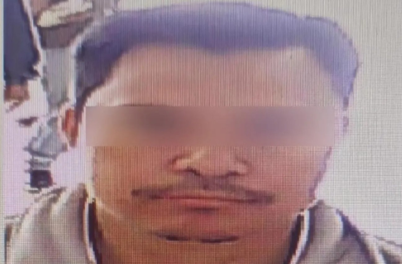 Dan 15 años de cárcel a maestro por 4bus4r de dos alumnas 1