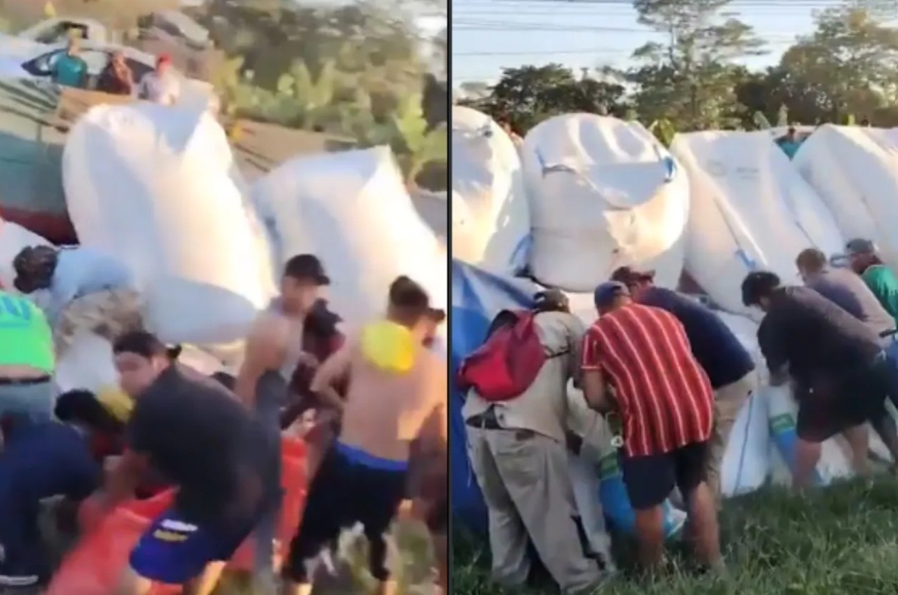 “¡Eso tiene dueño!”: mujer enfrenta a saqu3ad0res tras volcadura 57
