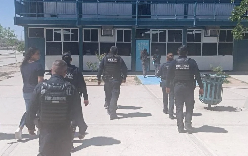 Refuerzan vigilancia en planteles educativos ante supuestas amenazas 1