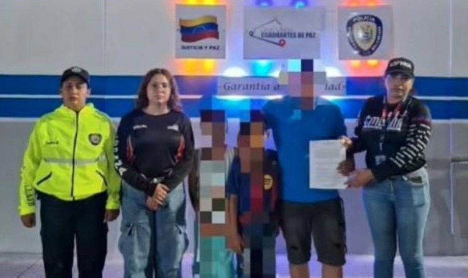 Detienen a mujer por abandonar a sus tres hijos para irse a la playa 1