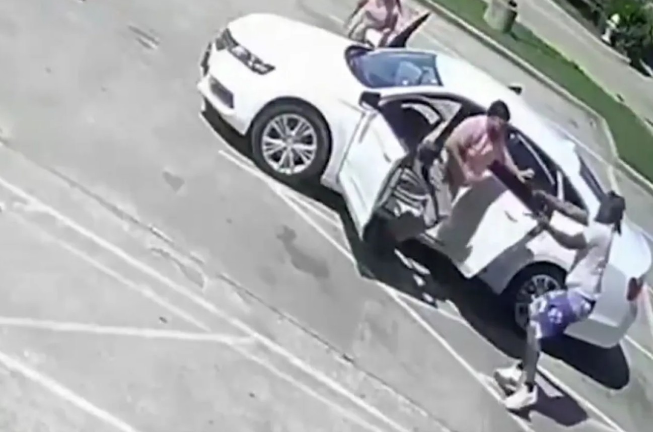 Mexicano mu3re tras intento de r0b0 de vehículo en Texas 1