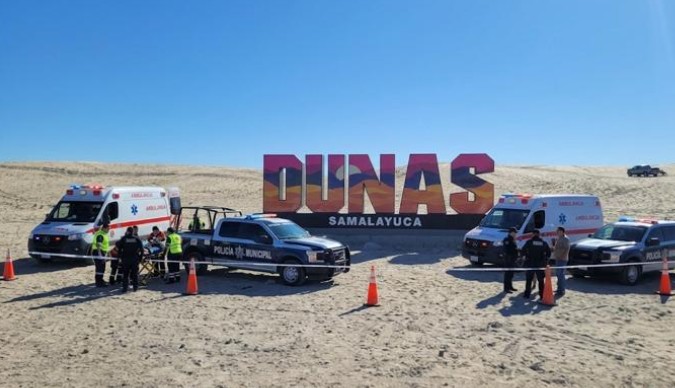 B4l3an a mujer en acceso a las Dunas de Samalayuca 1