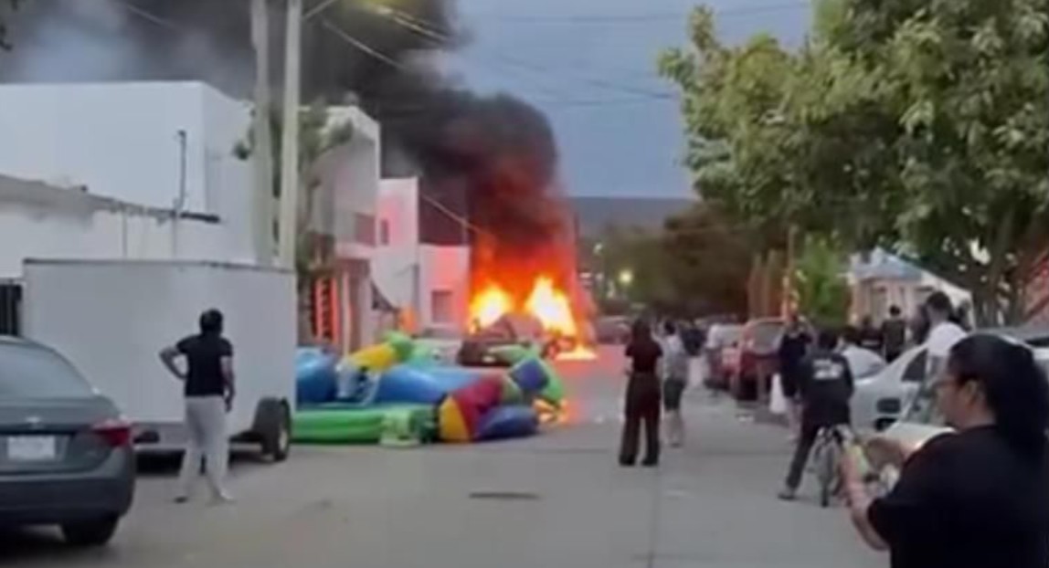 Fiesta infantil termina en terror; raf4gue4n e inc3nd1an vivienda a metros de niñ0s 1