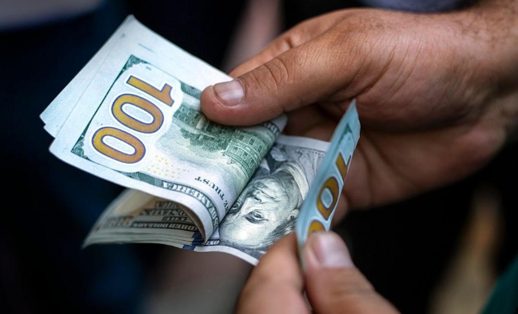 Dólar amaneció más barato este miércoles en las casas de cambio 1