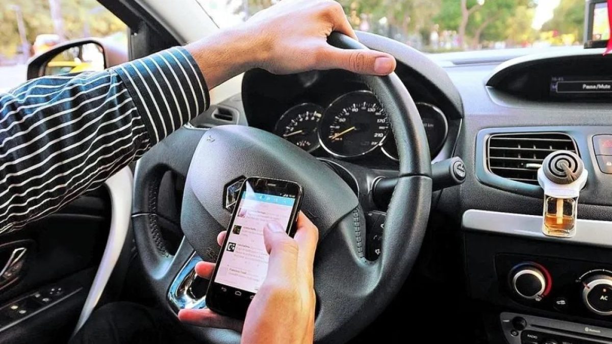 Se disparan multas por usar celular al volante en Ciudad Juárez 1