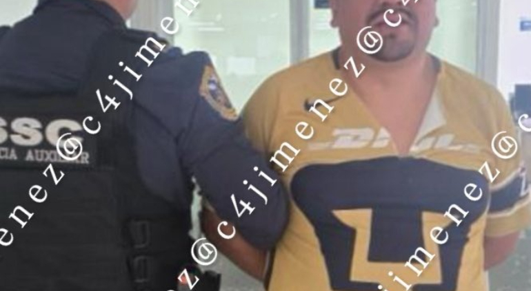 La mujer presuntamente se burló de la derrota de los universitarios ante Cruz Azul
