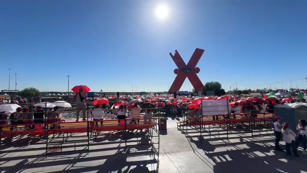 Miles abarrotan la Plaza de la Mexicanidad para escuchar mensaje de Claudia Sheinbaum 1