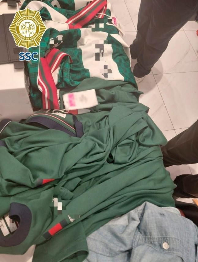 Intenta r0b4r seis playeras de la Selección Mexicana valuadas en más de 10 mil p3sos 2