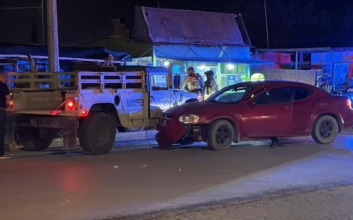 Conductor ebrio ch0ca contra unidad militar en Tierra Nueva 1
