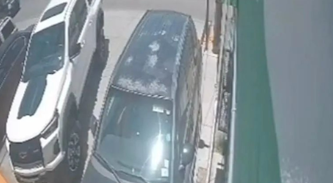 Aseguran vehículo presuntamente utilizado en doble h0mic1dio de la Gómez Morín 1