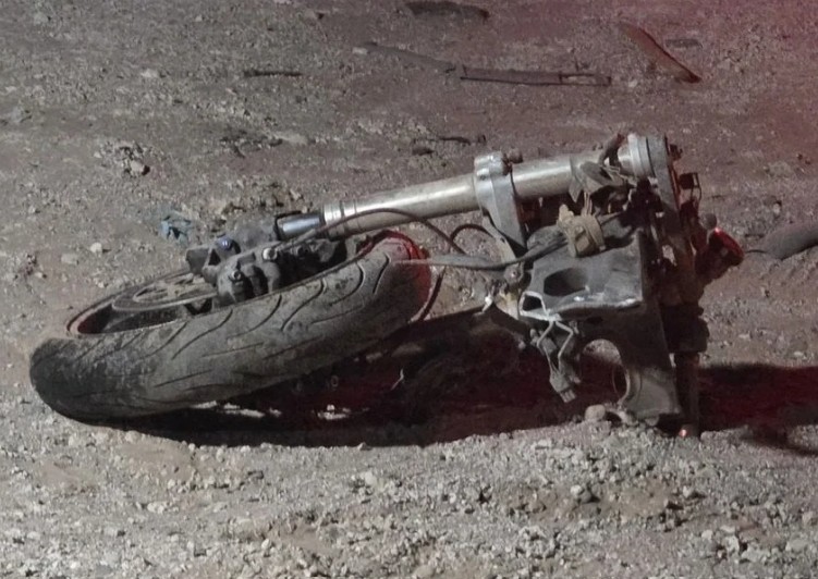 Mu3re hombre de 32 años tras perder el control de su motocicleta en Samalayuca 2