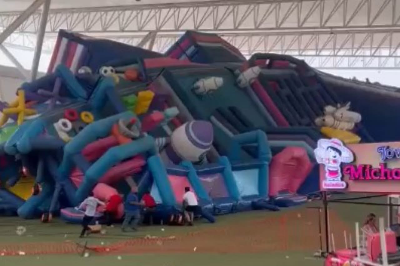 Ráfaga de viento eleva inflable y deja 10 niños l3s10n4d0s 1