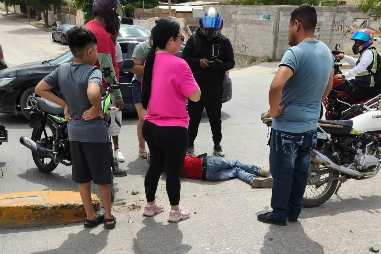 Le cortan el paso a motociclista en el Norzagaray; termina hospitalizado 1