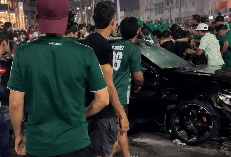 Difunden nuevo video del atropellamiento masivo tras el triunfo de México 1