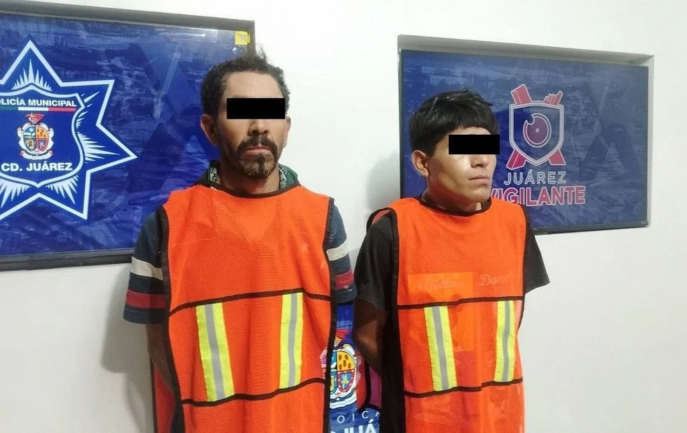 Caen dos con arma y 125 gramos de cristal en Loma Blanca 1