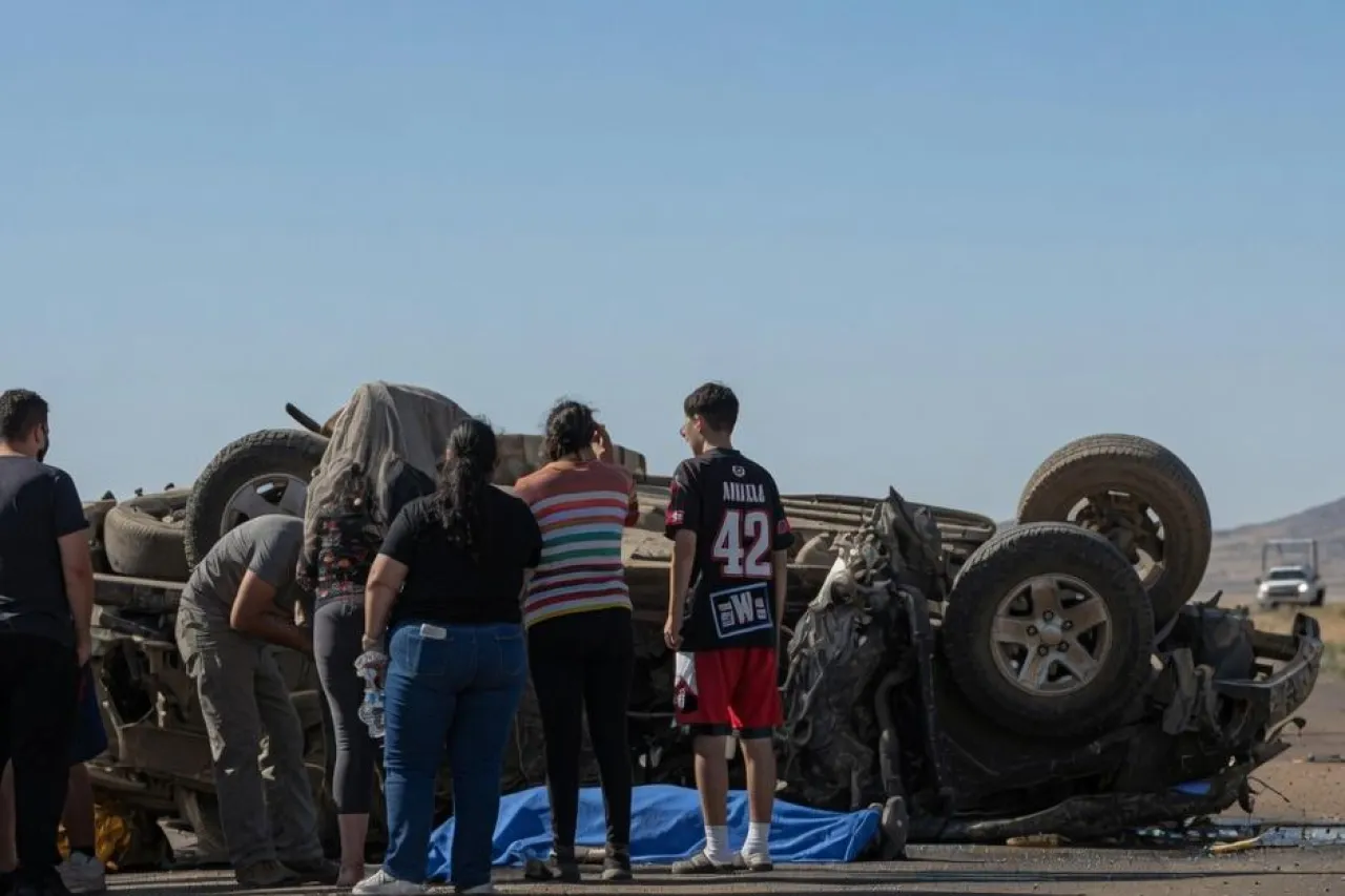 Conductor fallece tras aparatosa salida de camino y volcadura en el kilómetro 290
