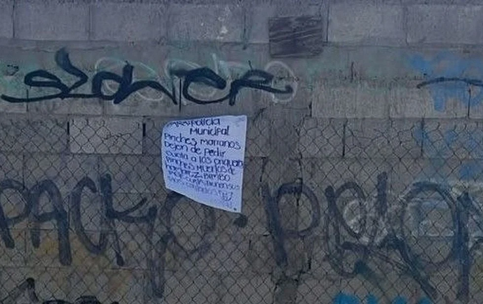 Dejan narc0mens4je a policías municipales
