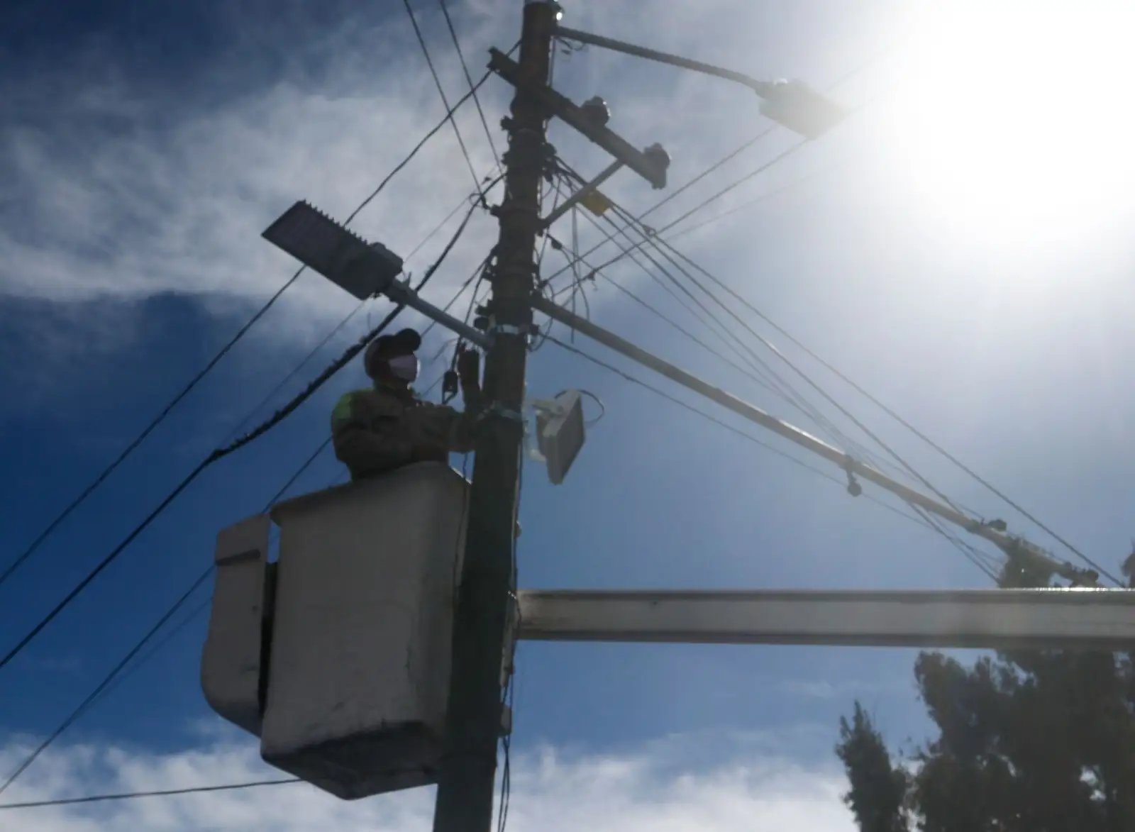 Vecinos de Siglo XXI denuncian más de 36 horas sin energía eléctrica