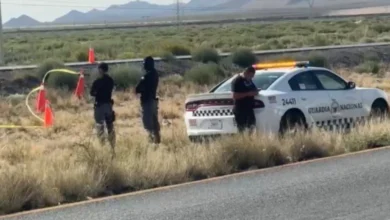 El accidente ocurrió cerca de Riberas de Sacramento luego de un frenado de emergencia; cuerpos de rescate atendieron a una docena de personas lesionadas.