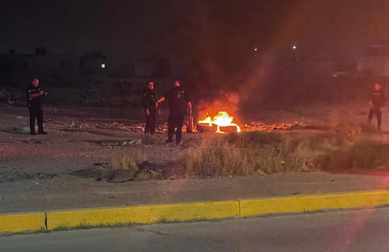 Sofocan policías municipales inc3nd1o en predio baldío de la avenida de las Torres