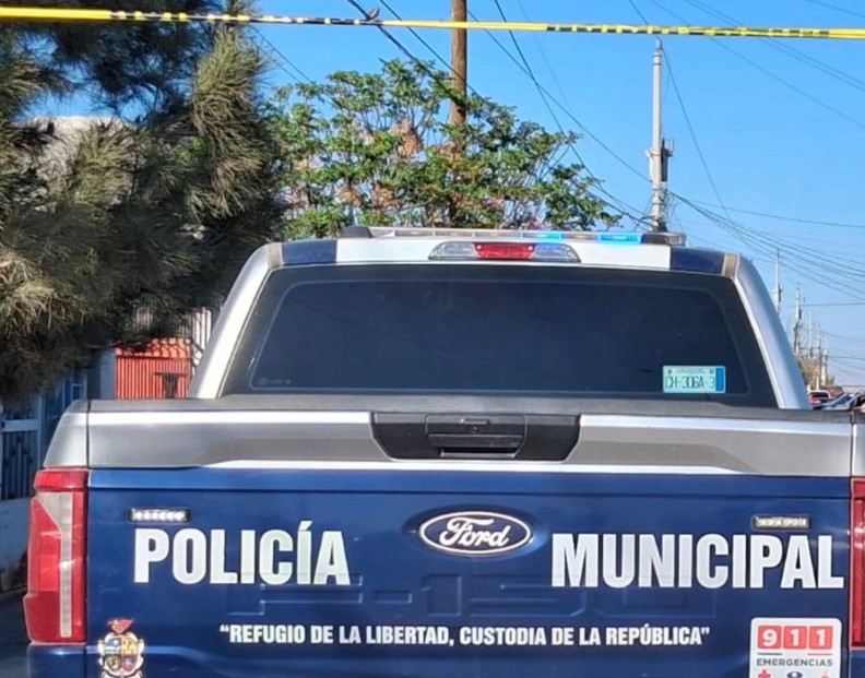 Resguardan a dos personas tras intervención policial frente a oficinas de la SSPM